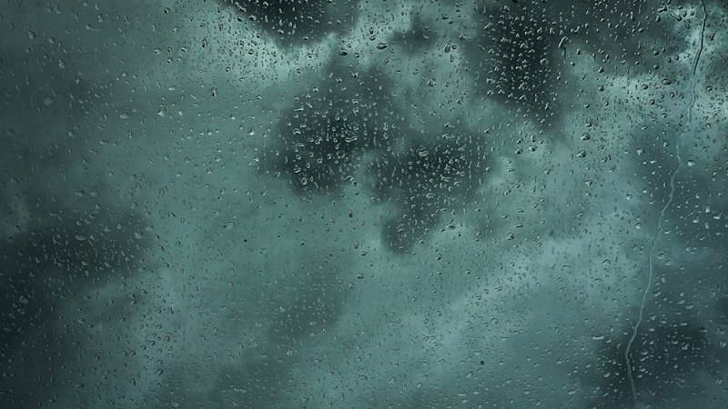 Best Rain Jackets for Hiking (Tested & Compared)